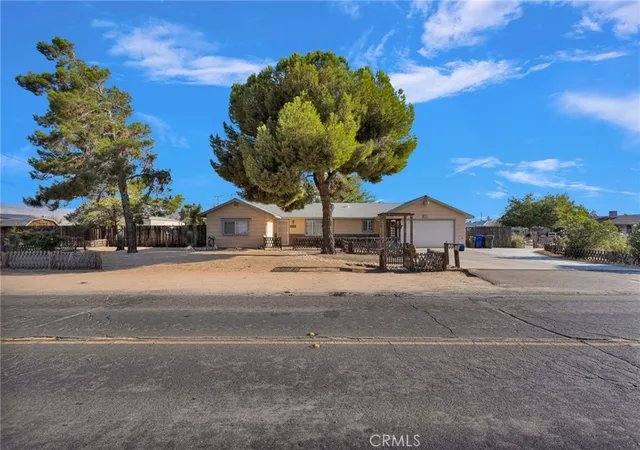 Photo 2 of Single family home for sale at 20555 Sitting Bull, Apple Valley, CA 92308 | MLS# HD26185567 | Listing updated on 2026-09-13