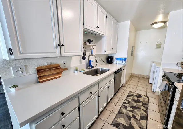 Photo 4 of Condo for sale at 28541 Unit A Via Princesa, Murrieta, CA 92563 | MLS# SW26171103 | Listing updated on 2026-09-13