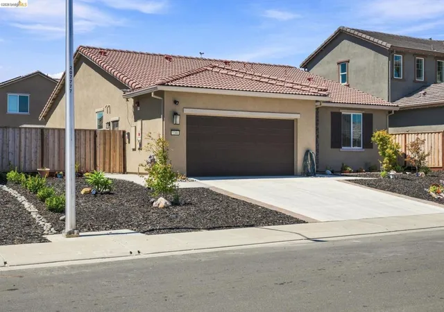 Photo 2 of Sale Pending at 5386 Clauzetto Way, Antioch, CA 94531 | MLS# 41146260 | Listing updated on 2026-09-16