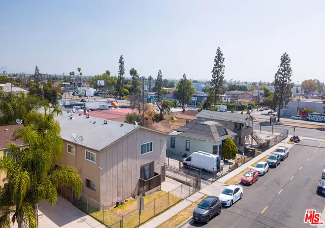 Photo 3 of Multi family home for sale at 1017 W 95Th St, Los Angeles, CA 90044 | MLS# 26888261 | Listing updated on 2026-09-23