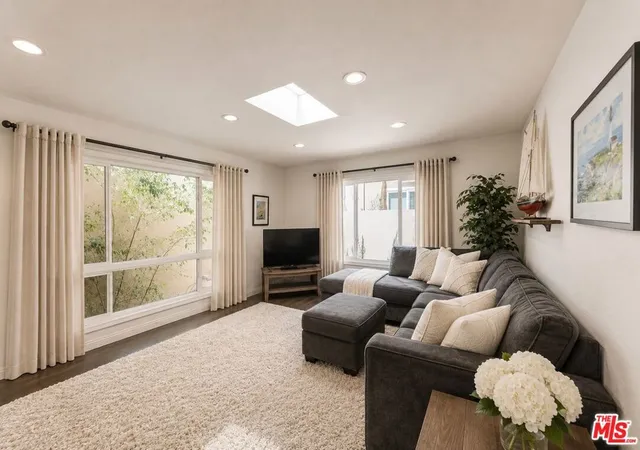 Photo 3 of Sale Pending at 970 Palm Ave #209, West Hollywood, CA 90069 | MLS# 26876829 | Listing updated on 2026-10-08