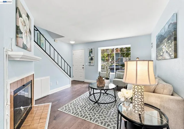 Photo 3 of Townhouse for sale at 1085 Rymar Way, San Jose, CA 95133 | MLS# 41146291 | Listing updated on 2026-09-20