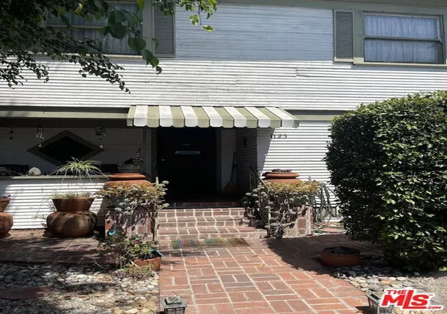 Photo 3 of Single family home for sale at 1125 W 22Nd St, Los Angeles, CA 90007 | MLS# 26882371 | Listing updated on 2026-09-02