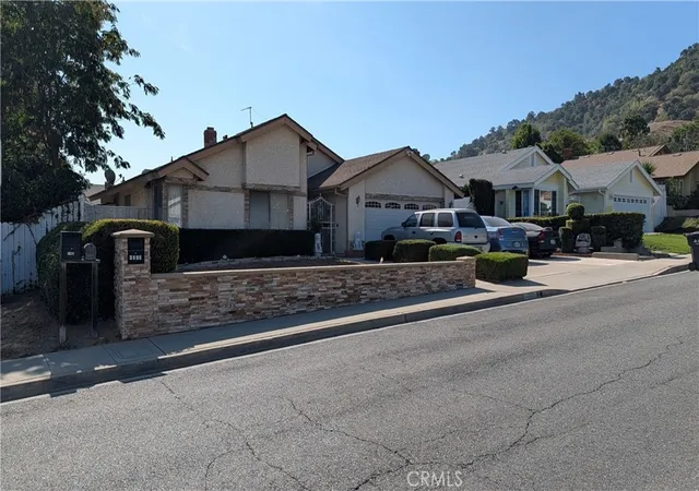 Photo 2 of Sale Pending at 1122 Reggio Pl, Pomona, CA 91766 | MLS# BB26187747 | Listing updated on 2026-10-11