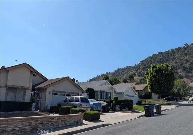 Photo 7 of Sale Pending at 1122 Reggio Pl, Pomona, CA 91766 | MLS# BB26187747 | Listing updated on 2026-10-11