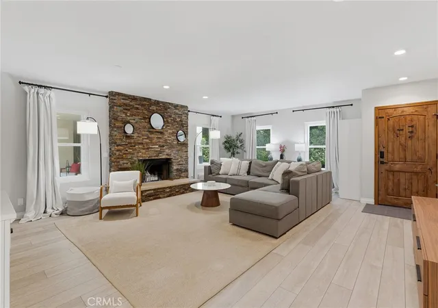 Photo 3 of Single family home for sale at 22702 Califa St, Woodland Hills, CA 91367 | MLS# SR26187334 | Listing updated on 2026-10-04