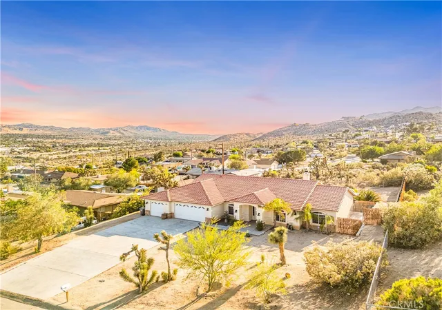 Photo 2 of Single family home for sale at 6366 Murrieta, Yucca Valley, CA 92284 | MLS# SR26187341 | Listing updated on 2026-09-13