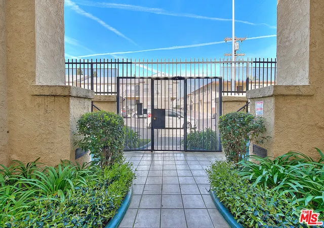 Photo 4 of Multi family home for sale at 3008 Stocker St, Los Angeles, CA 90008 | MLS# 26870589 | Listing updated on 2026-09-03