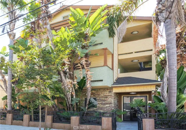 Photo 2 of Condo for sale at 453 Almond Avenue #6, Long Beach, CA 90802 | MLS# PV26187819 | Listing updated on 2026-10-03