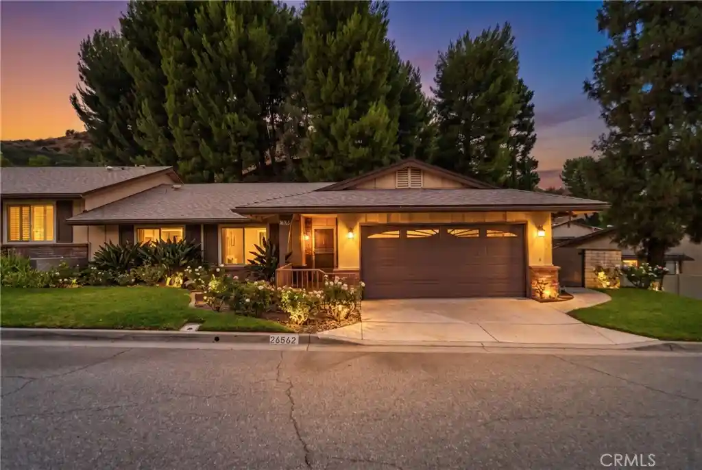 Condo for sale at 26562 Cardwick Ct, Newhall, CA 91321 | MLS# SR26184894