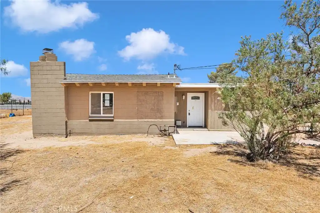Photo 1 of Single family home for sale at 10912 Matilija, Apple Valley, CA 92308 | MLS# CV26187716 | Listing updated on 2026-10-20
