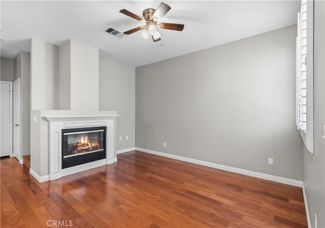 Listing Photo 5 - Condo for sale in building located at 33690 Willow Hvn Ln, Murrieta, CA 92563 - Unit #103