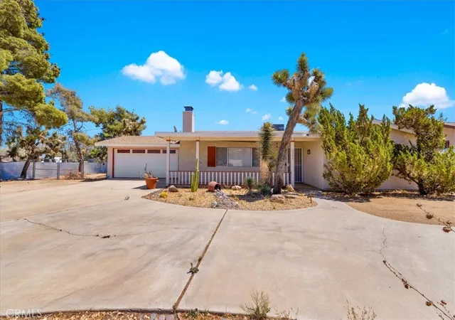 Photo 3 of Single family home for sale at 7777 Amador Ave, Yucca Valley, CA 92284 | MLS# JT26181662 | Listing updated on 2026-09-17
