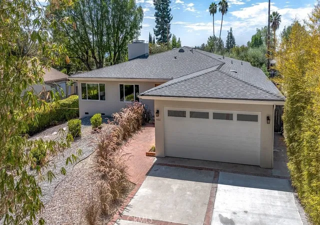 Photo 3 of Single family home for sale at 480 E Grandview, Sierra Madre, CA 91024 | MLS# AR26185606 | Listing updated on 2026-10-11