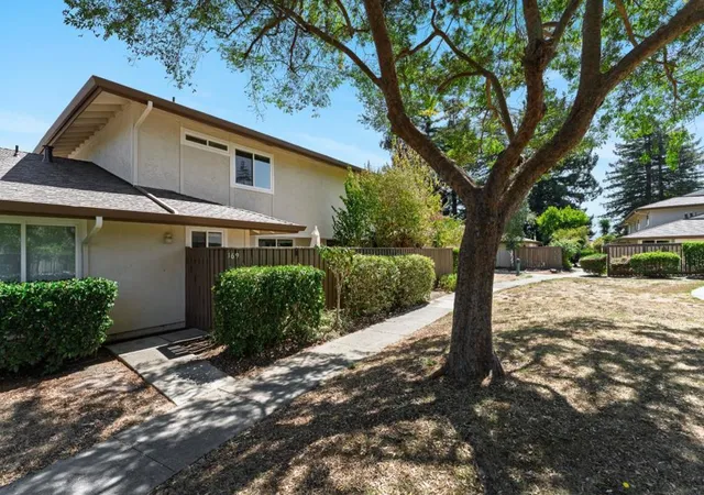 Photo 3 of Condo for sale at 169 Palo Verde Ter, Santa Cruz, CA 95060 | MLS# ML82059169 | Listing updated on 2026-10-09