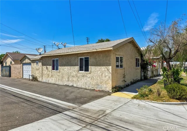 Photo 3 of Single family home for sale at 412 S Fern Ave, Ontario, CA 91762 | MLS# DW26187868 | Listing updated on 2026-09-23
