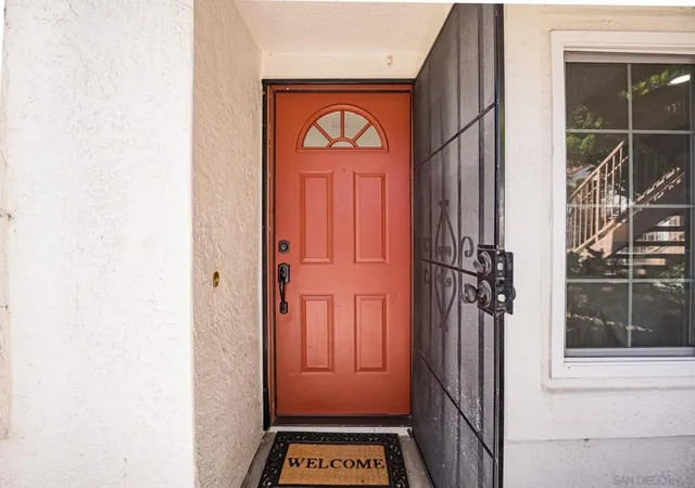 Listing Photo 2 - Condo for sale in building located at 13339 Caminito Ciera, San Diego, CA 92129 - Unit #83
