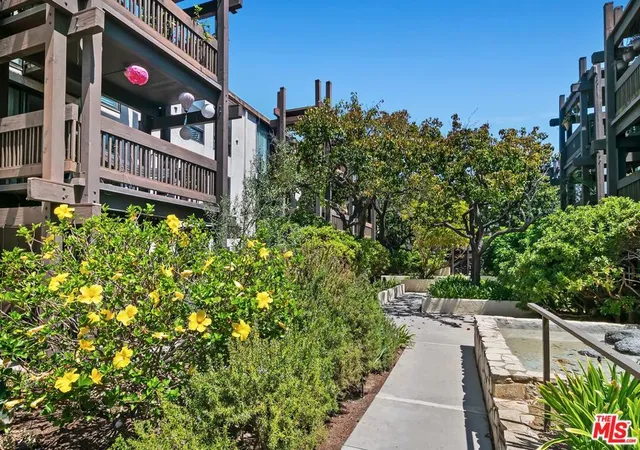 Listing Photo 1 - Condo for sale in building located at 7742 Redlands St, Los Angeles, CA 90293 - Unit #D1046