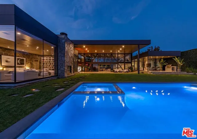 Photo 1 of Mansion for sale at 630 Clinton Pl, Beverly Hills, CA 90210 | MLS# 26883913 | Listing updated on 2026-10-09