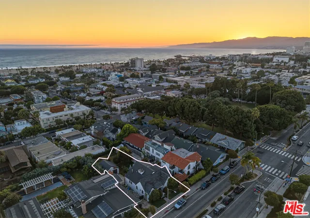 Photo 18 of Single family home for sale at 2418 4Th St, Santa Monica, CA 90405 | MLS# 26837135 | Listing updated on 2026-10-08