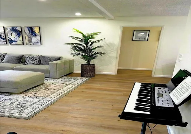 Listing Photo 4 - Condo for sale in building located at 275 Tradewinds Dr, San Jose, CA 95123 - Unit #10