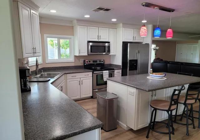 Photo 2 of Manufactured home for sale at 33250 Barcelona Dr, Thousand Palms, CA 92276 | MLS# 219151906DA | Listing updated on 2026-09-15