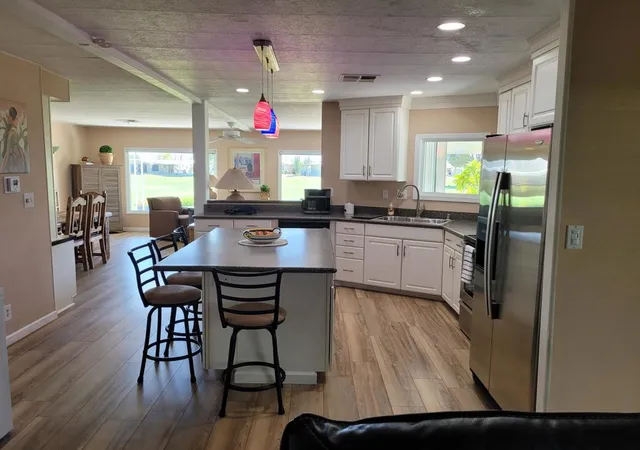 Photo 3 of Manufactured home for sale at 33250 Barcelona Dr, Thousand Palms, CA 92276 | MLS# 219151906DA | Listing updated on 2026-09-15