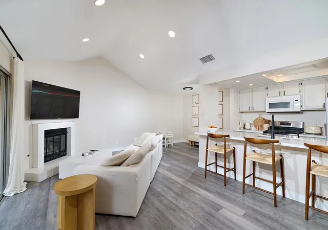 Photo 4 of Condo for sale at 353 Windy Lane, Vista, CA 92083 | MLS# 260020997SD | Listing updated on 2026-10-08