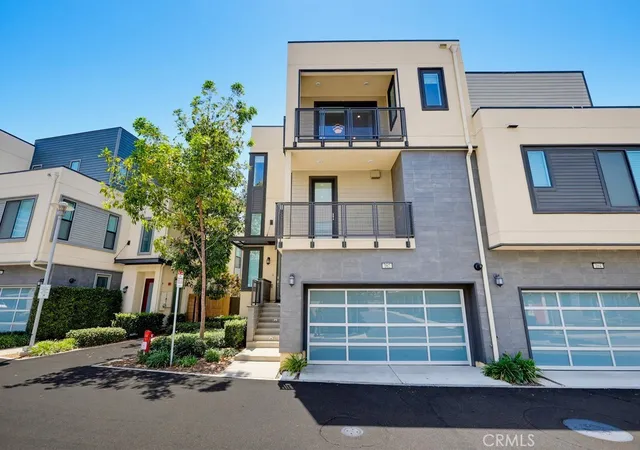 Photo 2 of Condo for sale at 162 Bowery, Irvine, CA 92612 | MLS# NP26176472 | Listing updated on 2026-09-13