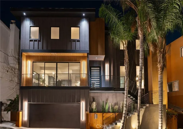 Single family home for sale at 3601 Dixie Canyon Pl, Sherman Oaks, CA 91423 | MLS# SR26180797