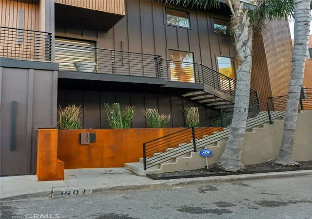 Photo 1 of Single family home for sale at 3601 Dixie Canyon Pl, Sherman Oaks, CA 91423 | MLS# SR26180797 | Listing updated on 2026-10-30