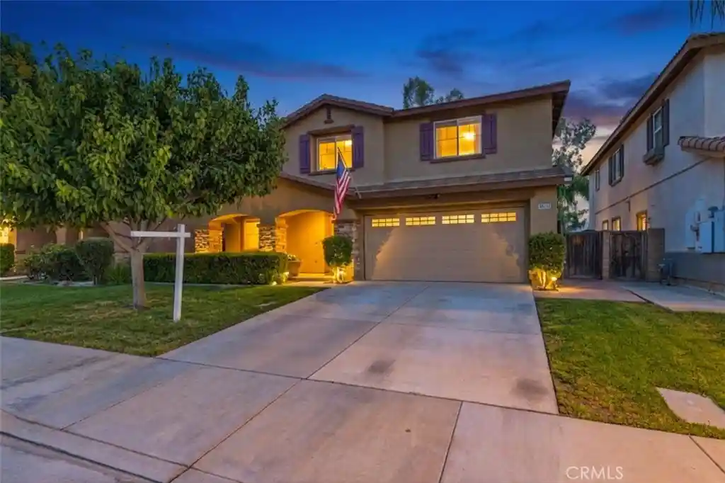 Photo 1 of Sale Pending at 45015 Bronze Star, Lake Elsinore, CA 92532 | MLS# SW26188060 | Listing updated on 2026-10-18