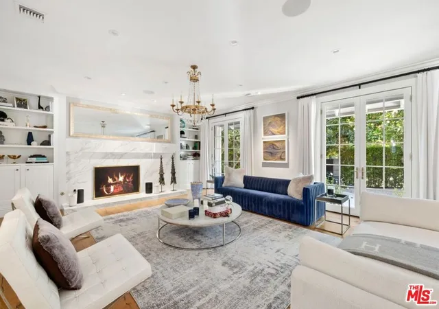 Photo 4 of Single family home for sale at 1960 Coldwater Canyon Dr, Beverly Hills, CA 90210 | MLS# 26893465 | Listing updated on 2026-10-03