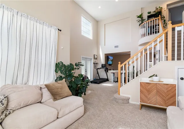 Photo 4 of Single family home for sale at 33611 Delphinium Ln, Murrieta, CA 92563 | MLS# SW26184756 | Listing updated on 2026-10-03