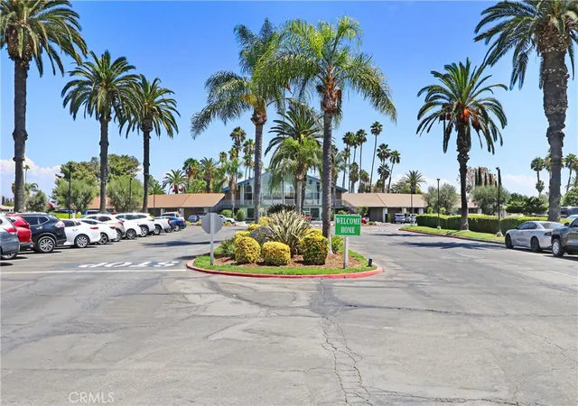 Photo 3 of Manufactured home for sale at 5800 Hamner Ave #692, Eastvale, CA 91752 | MLS# OC26188377 | Listing updated on 2026-10-10