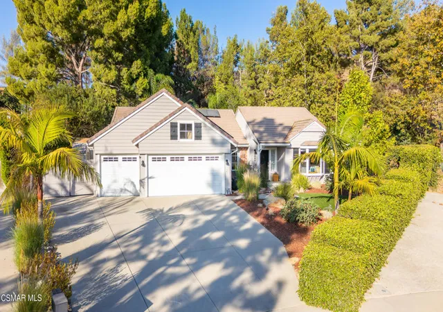Photo 1 of Sale Pending at 2085 Casual Ct, Simi Valley, CA 93065 | MLS# 226004102 | Listing updated on 2026-10-05