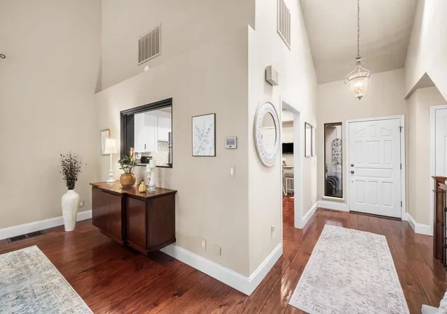 Photo 3 of Townhouse for sale at 1285 Poker Flat Pl, San Jose, CA 95120 | MLS# ML82059269 | Listing updated on 2026-09-28