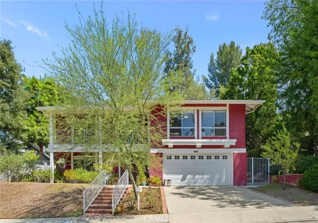 Photo 2 of Sale Pending at 22855 Sparrowdell, Calabasas, CA 91302 | MLS# BB26182939 | Listing updated on 2026-10-02