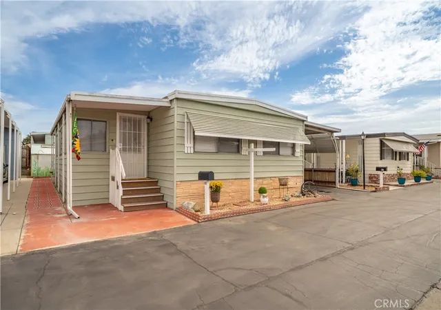 Photo 2 of Manufactured home for sale at 1630 W Covina Blvd #60, San Dimas, CA 91773 | MLS# CV26185231 | Listing updated on 2026-10-08