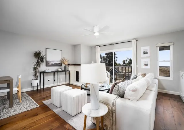 Listing Photo 3 - Condo for sale in building located at 3743 Balboa Ter, San Diego, CA 92117 - Unit #Unit C