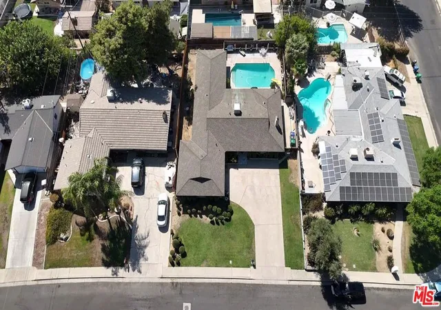 Photo 2 of Single family home for sale at 3774 Dalehurst Dr, Bakersfield, CA 93306 | MLS# 26875615 | Listing updated on 2026-10-01