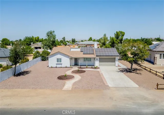 Photo 2 of Sale Pending at 11172 Caribou Ave, Apple Valley, CA 92308 | MLS# HD26188565 | Listing updated on 2026-10-08