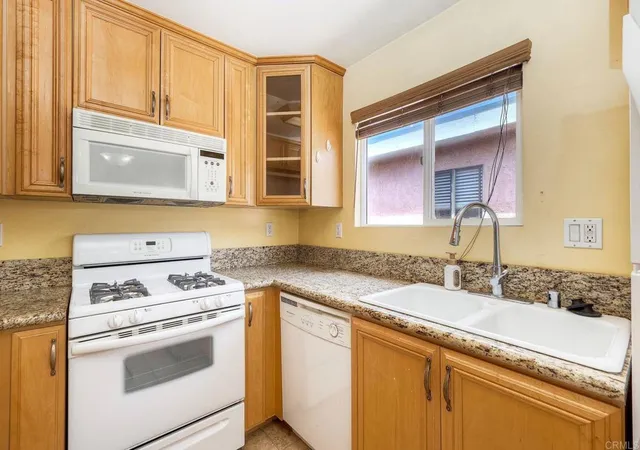 Photo 4 of Condo for sale at 4431 32Nd St #7, San Diego, CA 92116 | MLS# PTP2606557 | Listing updated on 2026-09-29