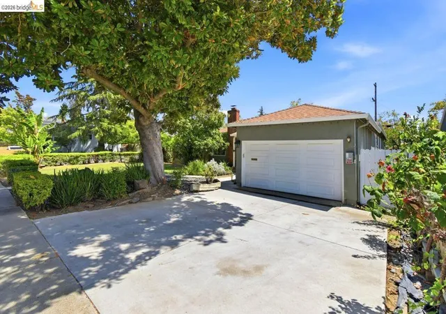 Photo 1 of Single family home for sale at 209 Fleming Ave, Vallejo, CA 94590 | MLS# 41146451 | Listing updated on 2026-10-01