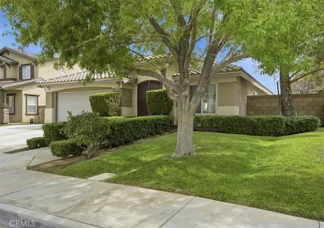 Photo 2 of Single family home for sale at 43646 Rialto, Lancaster, CA 93535 | MLS# SR26174734 | Listing updated on 2026-10-11