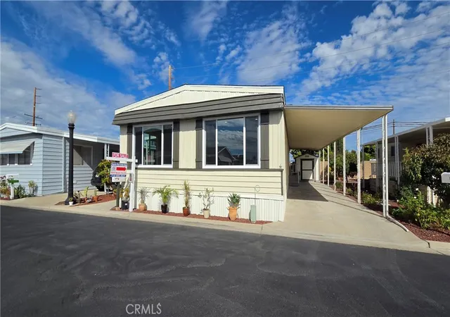 Photo 2 of Manufactured home for sale at 12101 Dale Ave #69, Stanton, CA 90680 | MLS# PW26186862 | Listing updated on 2026-09-22