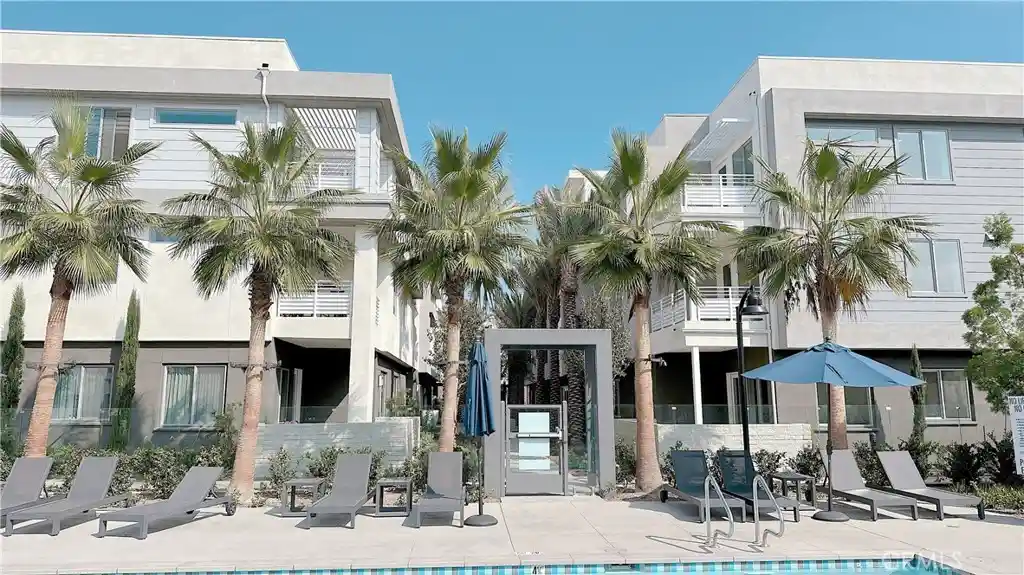 Listing Photo 1 - Condo for sale in 1867 S Union St located at 1867 S Union St, Anaheim, CA 92805 - Unit #60