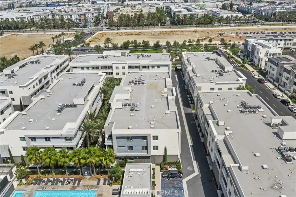 Listing Photo 43 - Condo for sale in 1867 S Union St located at 1867 S Union St, Anaheim, CA 92805 - Unit #60