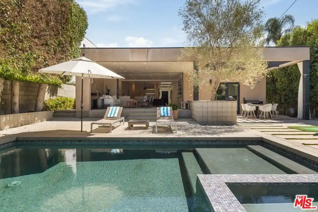 Photo 1 of Single family home for sale at 845 N Las Palmas Ave, Los Angeles, CA 90038 | MLS# 26900235 | Listing updated on 2026-10-30