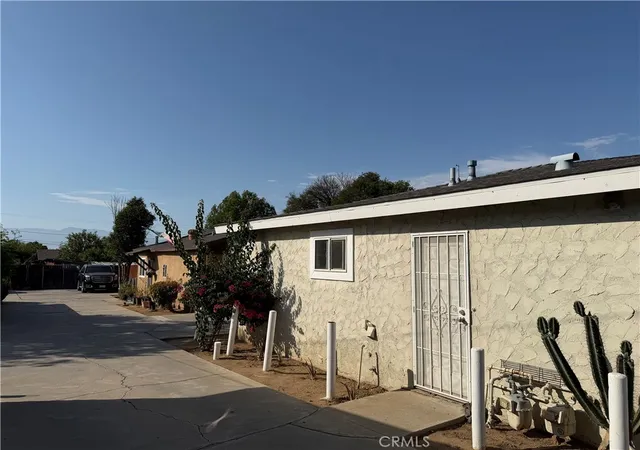 Photo 4 of House for sale at 7563 Lincoln, Riverside, CA 92504 | MLS# DW26188784 | Listing updated on 2026-10-05